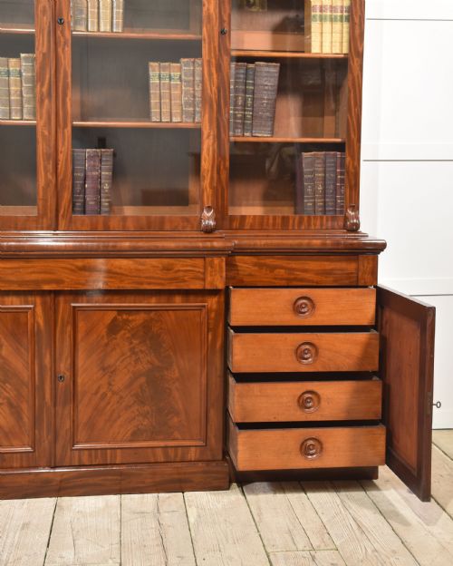 19TH CENTURY MAHOGANY LIBRARY BREAKFRONT BOOKCASE - ADDITIONAL PHOTO 22