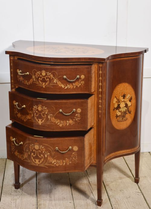 NEAR PAIR OF EDWARDS AND ROBERTS CHESTS - ADDITIONAL PHOTO 9