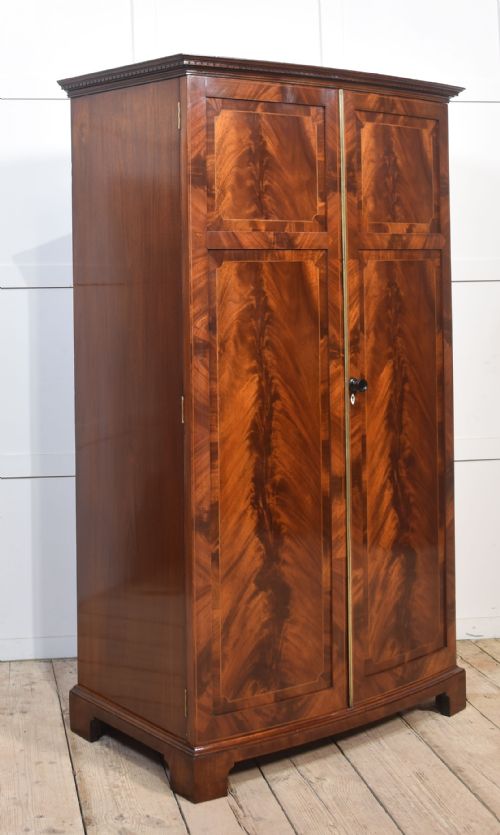 MAHOGANY BOW FRONTED TWO DOOR WARDROBE - ADDITIONAL PHOTO 6