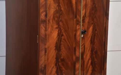 MAHOGANY BOW FRONTED TWO DOOR WARDROBE - ADDITIONAL PHOTO 9