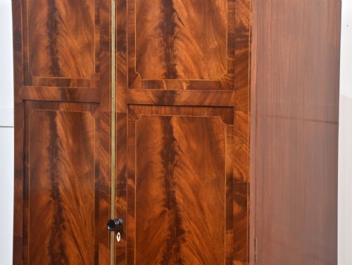 MAHOGANY BOW FRONTED TWO DOOR WARDROBE - ADDITIONAL PHOTO 13