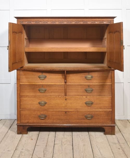 ARTS CRAFTS OAK CUPBOARD - ADDITIONAL PHOTO 2