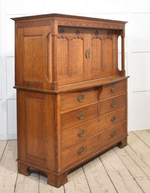 ARTS CRAFTS OAK CUPBOARD - ADDITIONAL PHOTO 3