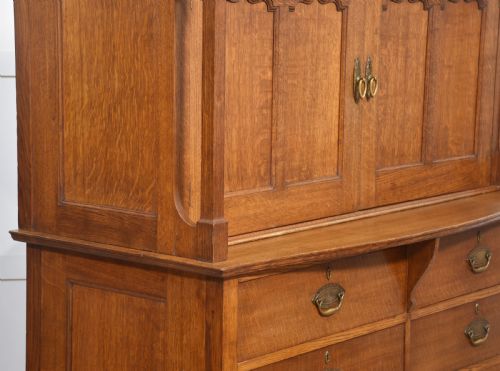 ARTS CRAFTS OAK CUPBOARD - ADDITIONAL PHOTO 9