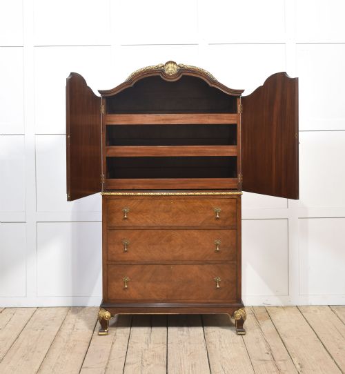 WALNUT FIGURED CABINET - ADDITIONAL PHOTO 3