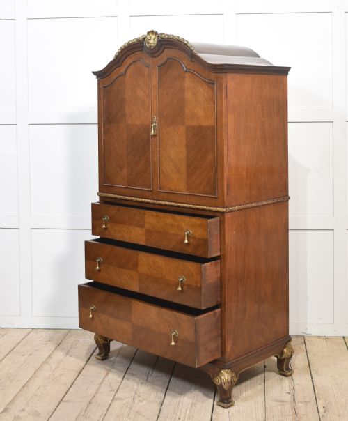WALNUT FIGURED CABINET - ADDITIONAL PHOTO 8