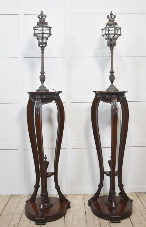 PAIR OF BRONZE NEWEL POST LAMPS - ADDITIONAL PHOTO 5