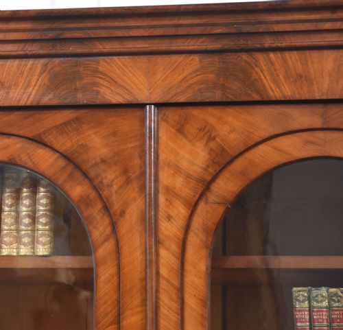 PAIR OF MAHOGANY LIBRARY BOOKCASES - ADDITIONAL PHOTO 5