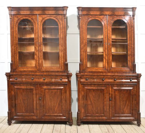 PAIR OF MAHOGANY LIBRARY BOOKCASES - ADDITIONAL PHOTO 10