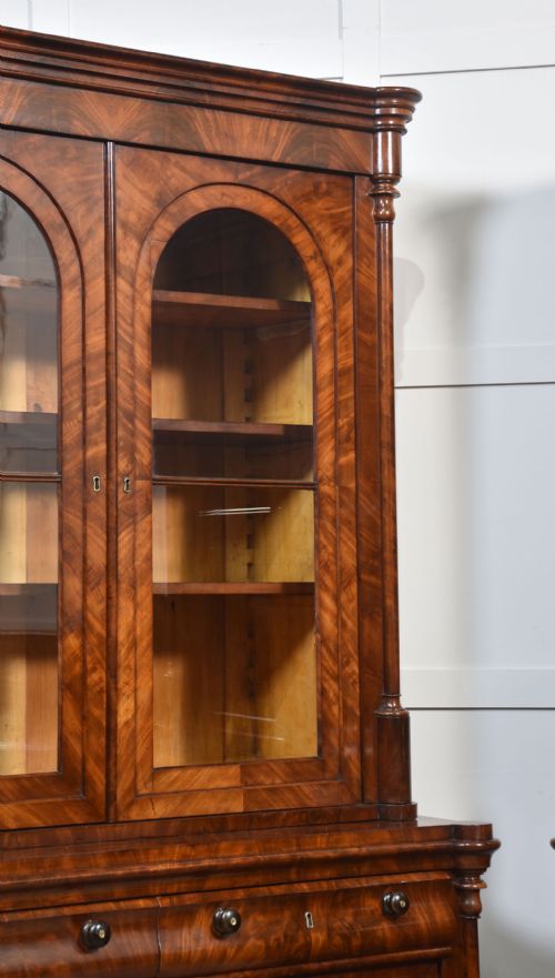 PAIR OF MAHOGANY LIBRARY BOOKCASES - ADDITIONAL PHOTO 14