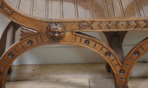 CARVED OAK BENCH - ADDITIONAL PHOTO 3