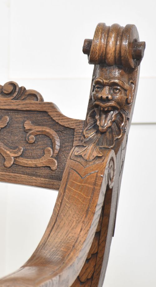 CARVED OAK BENCH - ADDITIONAL PHOTO 5