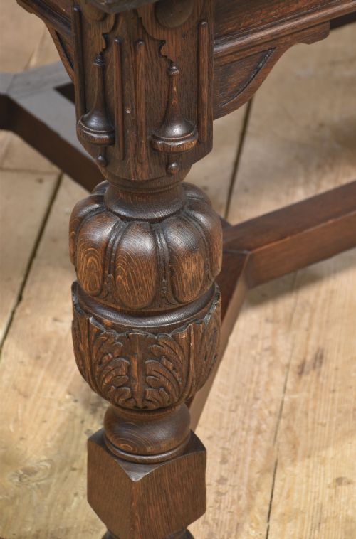 OAK EXTENDING DINING TABLE BY MAPLE AND CO - ADDITIONAL PHOTO 1