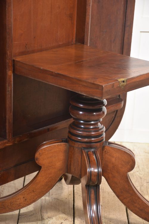 REGENCY MAHOGANY BREAKFAST TABLE - ADDITIONAL PHOTO 9