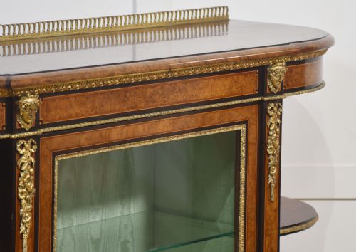 19TH CENTURY WALNUT CREDENZA - ADDITIONAL PHOTO 9