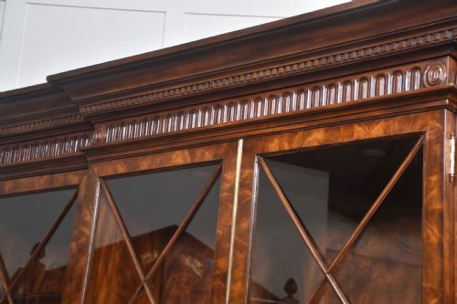 GEORGE III STYLE MAHOGANY BREAKFRONT LIBRARY BOOKCASE - ADDITIONAL PHOTO 19