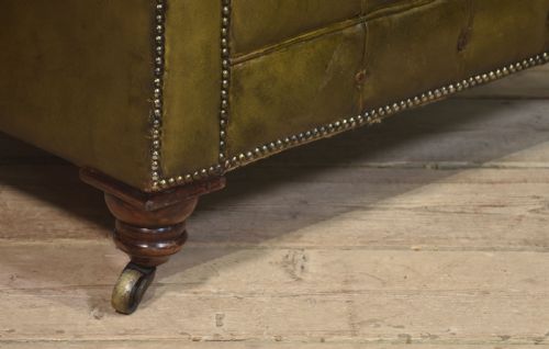 LEATHER CHESTERFIELD CLUB CHAIR - ADDITIONAL PHOTO 2