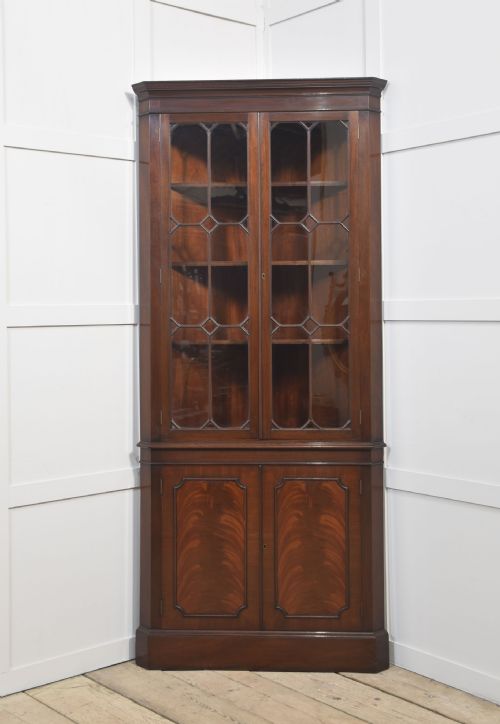 MAHOGANY GLAZZED CORNER CUPBOARD - ADDITIONAL PHOTO 6