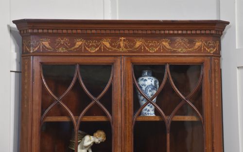MAHOGANY INLAID CORNER CABINET - ADDITIONAL PHOTO 4