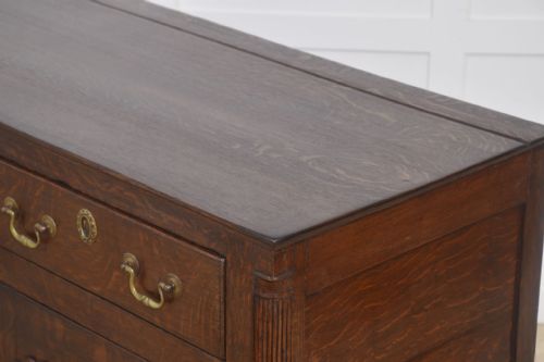19TH CENTURY OAK DRESSER BASE - ADDITIONAL PHOTO 3
