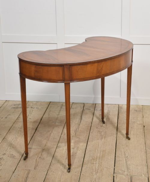 MAHOGANY KIDNEY SHAPED LADYS DRESSING TABLE - ADDITIONAL PHOTO 7