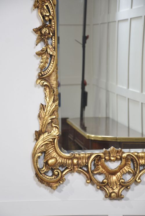 PAIR OF BAROQUE STYLE CARVED AND GILDED MIRRORS - ADDITIONAL PHOTO 5