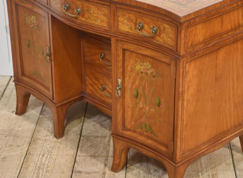 PAINTED SATINWOOD DRESSING TABLE - ADDITIONAL PHOTO 13