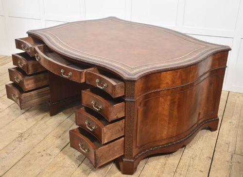 CHIPPENDALE REVIVAL MAHOGANY SERPENTINE PARTNERS DESK - ADDITIONAL PHOTO 13