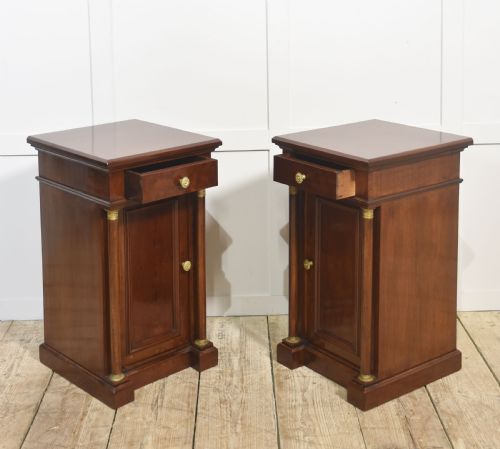 PAIR OF EMPIRE STYLE MAHOGANY BEDSIDE CABINETS - ADDITIONAL PHOTO 5