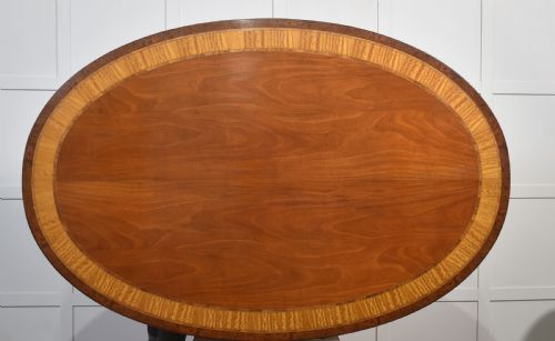 FINE REGENCY STYLE OVAL MAHOGANY DINING TABLE - ADDITIONAL PHOTO 4