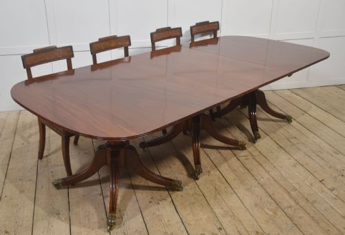 MAHOGANY TRIPLE PEDESTAL DINING TABLE - ADDITIONAL PHOTO 5