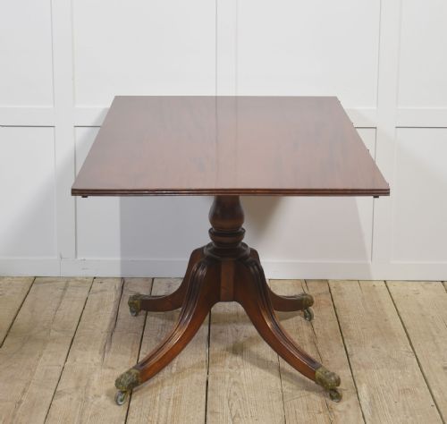 MAHOGANY TRIPLE PEDESTAL DINING TABLE - ADDITIONAL PHOTO 13