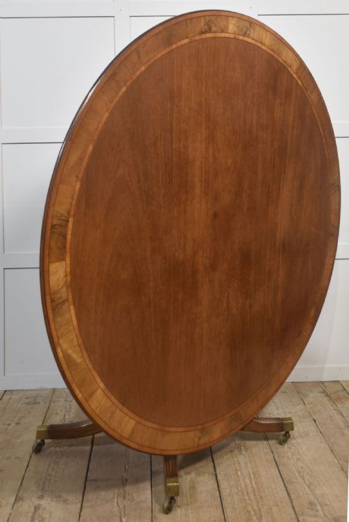 ELEGANT GEORGIANSTYLE MAHOGANY PEDESTAL DINING TABLE - ADDITIONAL PHOTO 1
