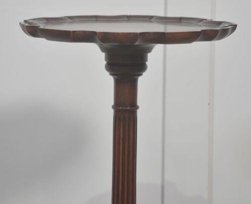 TALL MAHOGANY TRIPOD WINE TABLE - ADDITIONAL PHOTO 4