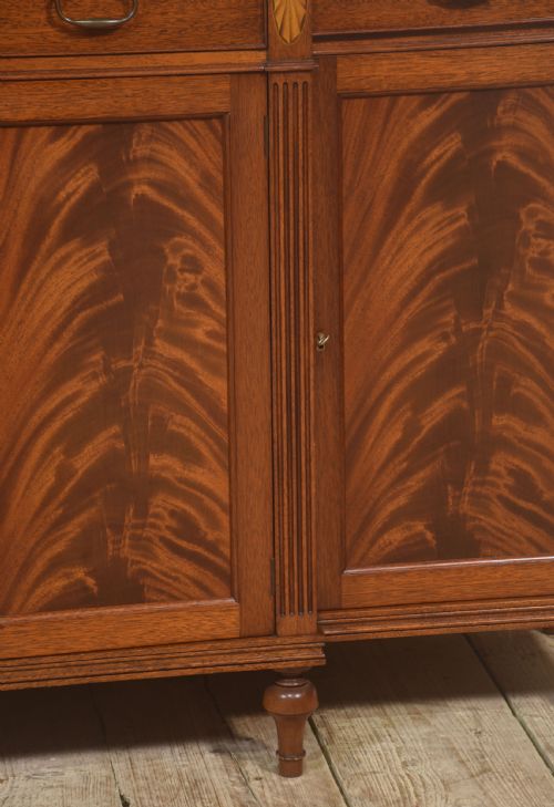 GEORGE IIISTYLE MAHOGANY SIDEBOARD - ADDITIONAL PHOTO 2