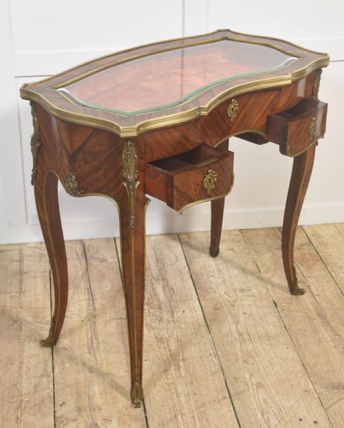 FRENCH GILTBRONZE MOUNTED BIJOUTERIE TABLE - ADDITIONAL PHOTO 7