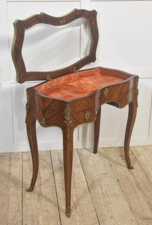 FRENCH GILTBRONZE MOUNTED BIJOUTERIE TABLE - ADDITIONAL PHOTO 9