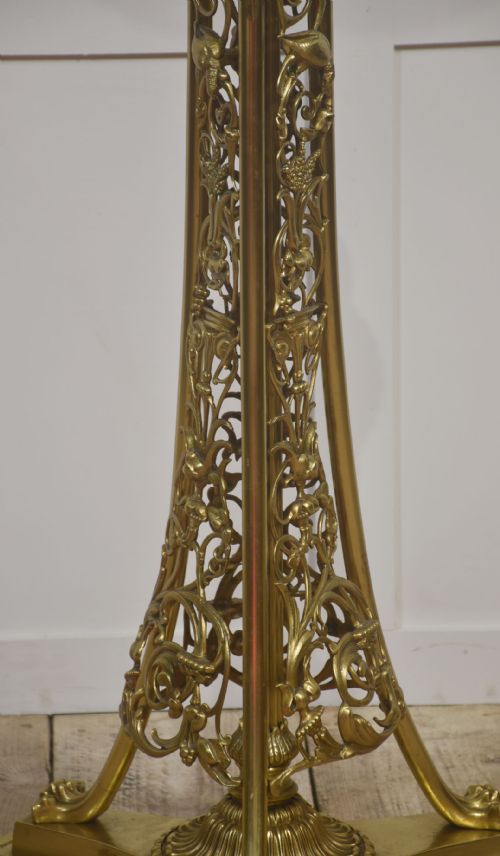 ORNATE BRASS FLOOR LAMP WITH FLORAL OPENWORK BASE - ADDITIONAL PHOTO 3