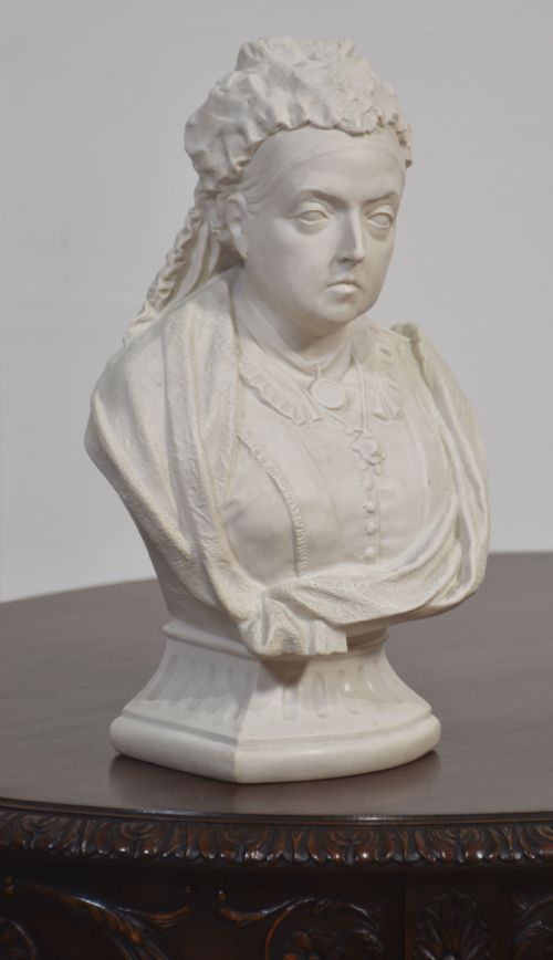 PARIAN BUST OF QUEEN VICTORIA - ADDITIONAL PHOTO 3