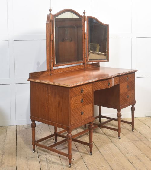 SATINWOOD INLAID DRESSING TABLE - ADDITIONAL PHOTO 1