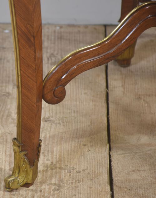 LOUIS XV STYLE ORMOLU AND PARQUETRY CIRCULAR CENTRE TABLE - ADDITIONAL PHOTO 8