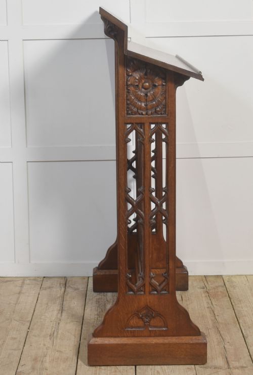 CARVED OAK LECTERN IN THE GOTHIC REVIVAL STYLE - ADDITIONAL PHOTO 1