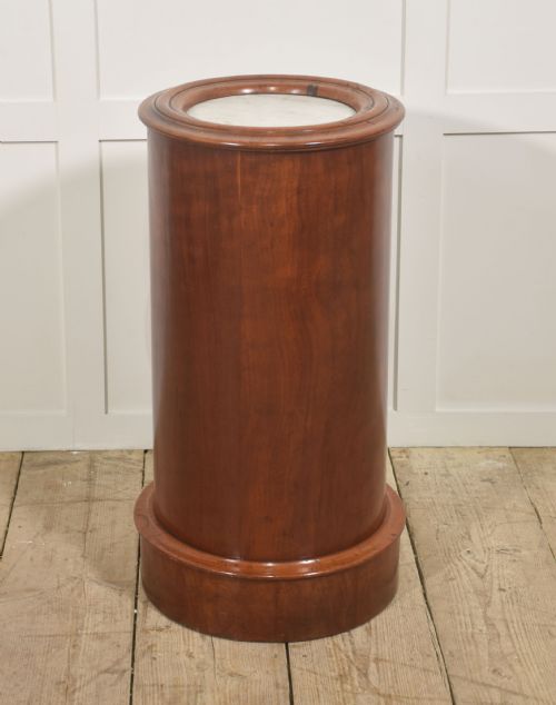 EARLY VICTORIAN FLAME MAHOGANY CIRCULAR BEDSIDE CABINET - ADDITIONAL PHOTO 5