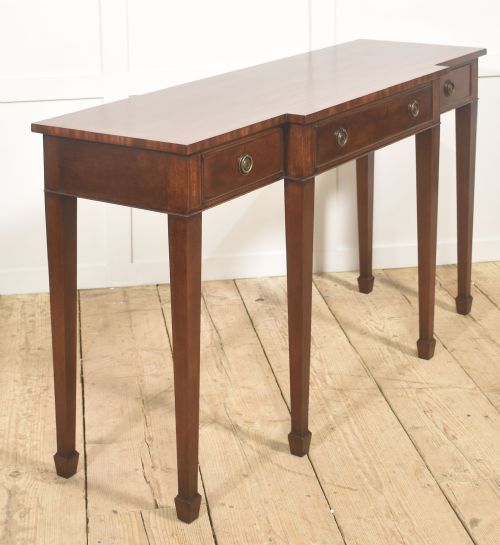 MAHOGANY BREAKFRONT THREEDRAWER SIDE TABLE - ADDITIONAL PHOTO 6