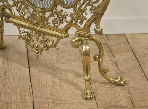 ORNATE PIERCED BRASS FIRE SCREEN - ADDITIONAL PHOTO 8