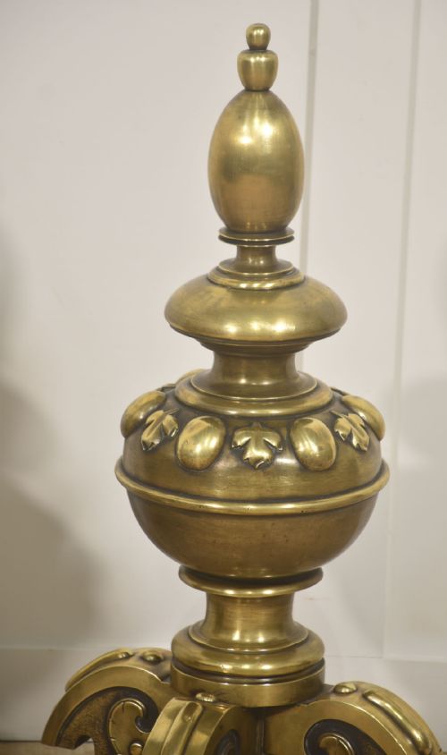 SUBSTANTIAL FINELY CAST PAIR OF BRASS FIRE DOGS - ADDITIONAL PHOTO 1