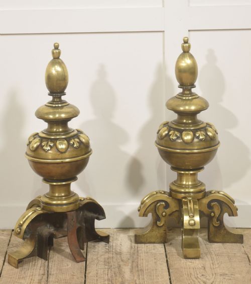 SUBSTANTIAL FINELY CAST PAIR OF BRASS FIRE DOGS - ADDITIONAL PHOTO 6