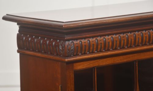 GEORGIAN STYLE MAHOGANY BREAKFRONT GLAZED BOOKCASE - ADDITIONAL PHOTO 13