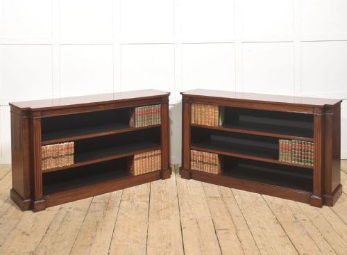 PAIR OF LOW MAHOGANY OPEN BOOKCASES - ADDITIONAL PHOTO 5