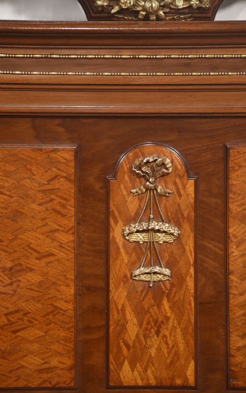 FINE LOUIS XVI STYLE MAHOGANY AND PARQUETRY DOUBLE BED - ADDITIONAL PHOTO 5